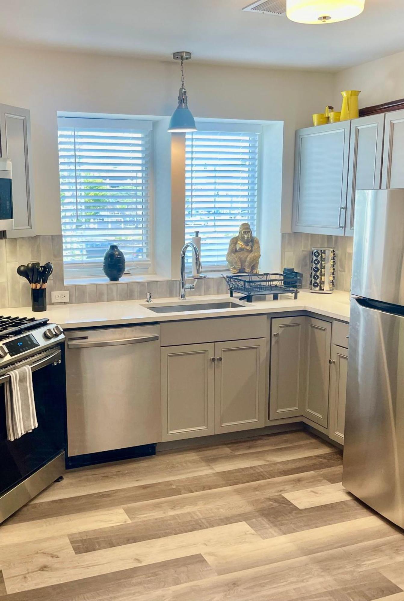 Modern Fully Renovated Suite & Loft In Downtown Trenton Exterior photo