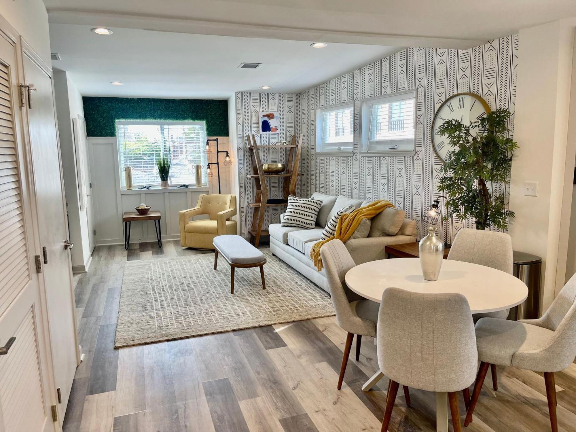 Modern Fully Renovated Suite & Loft In Downtown Trenton Exterior photo