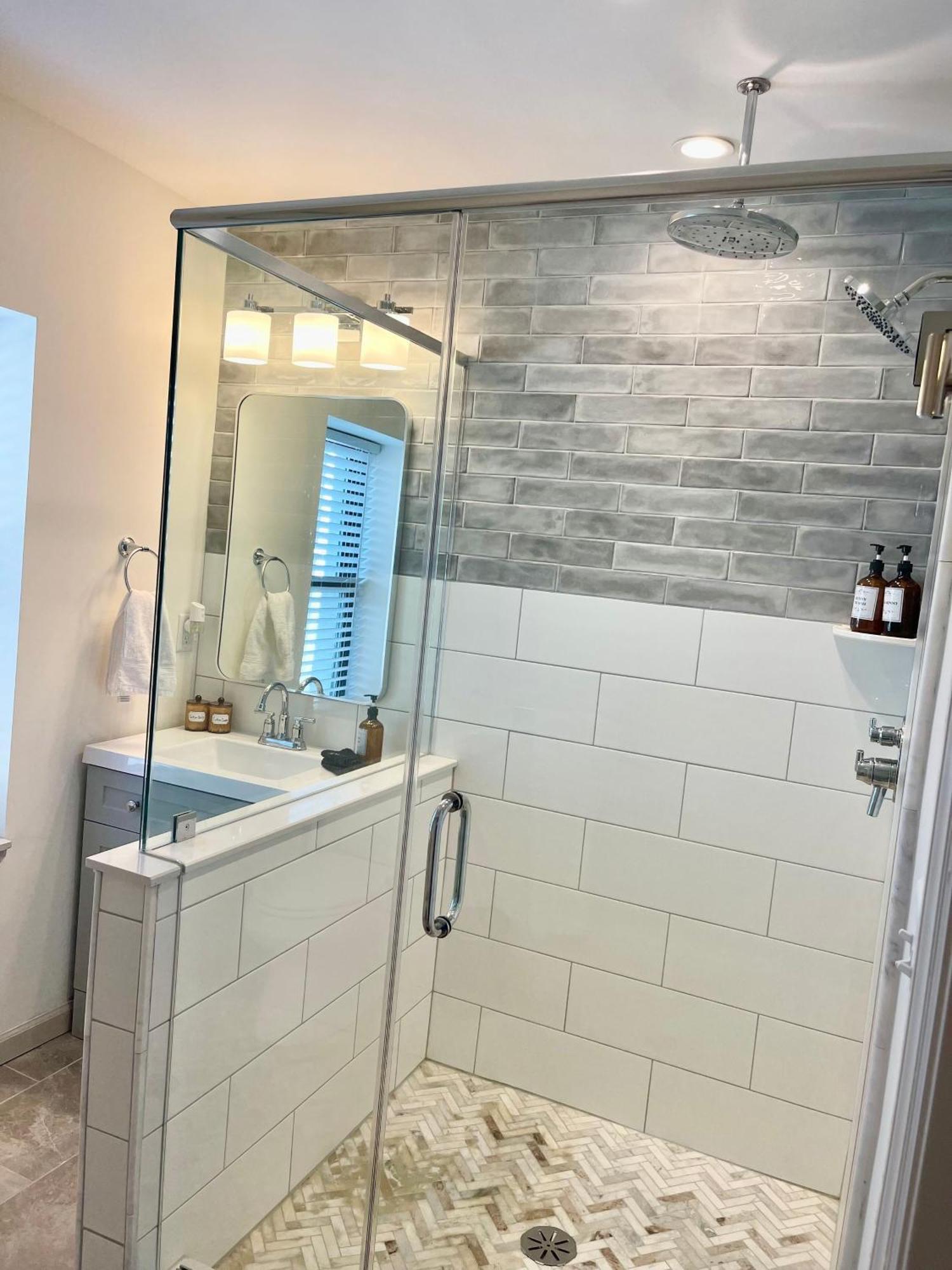 Modern Fully Renovated Suite & Loft In Downtown Trenton Room photo